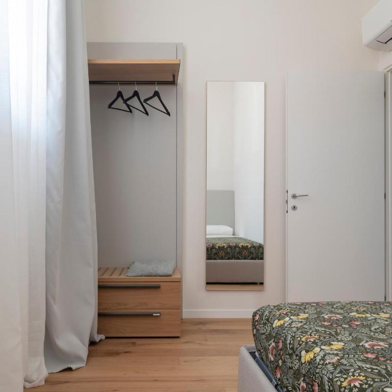 Bright 2BR - 2BA - Garden - AC - Central - Appartamento con 2 Camere da Letto - 16