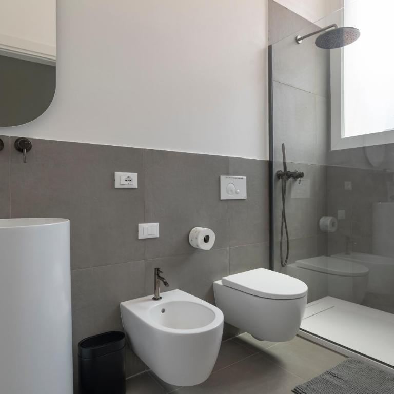 Bright 2BR - 2BA - Garden - AC - Central - Appartamento con 2 Camere da Letto - 5