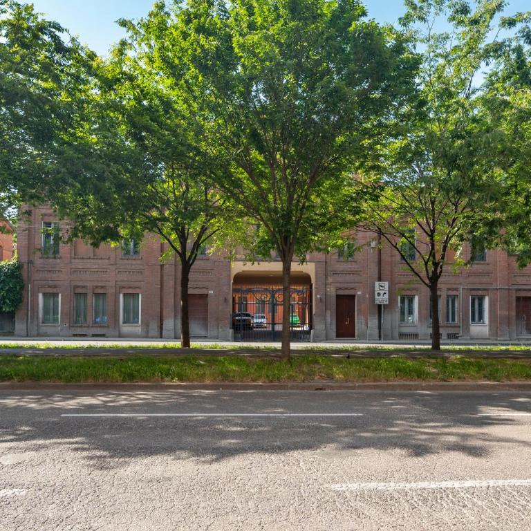 Bright 2BR - 2BA - Garden - AC - Central - Appartamento con 2 Camere da Letto - 48