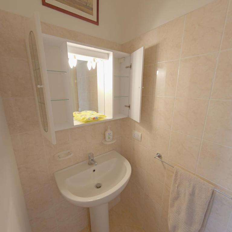 Debora - Key4Guests - Appartamento con 1 Camera da Letto - 12