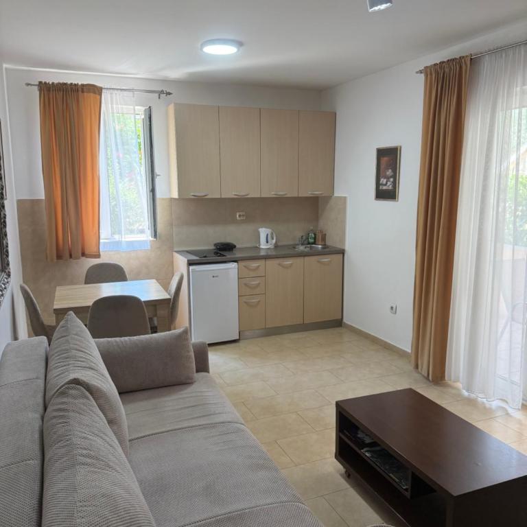 Apartmani Kovačević - Apartman s 1 Spavaćom Sobom i Terasom - 17