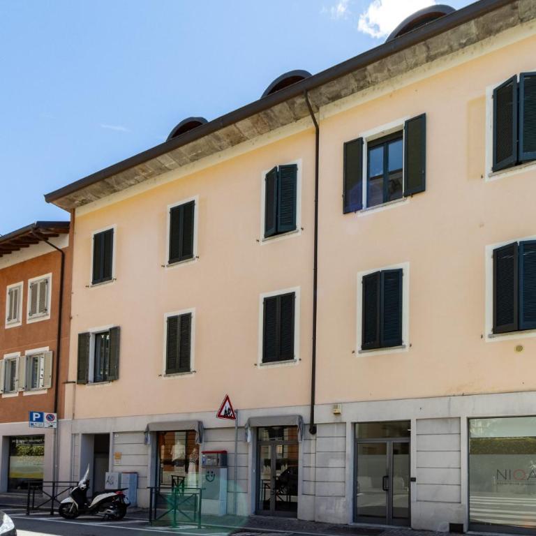 Cuz's Lake House - Arona Center - Free Wi-Fi - By Guestaly - Appartamento con 1 Camera da Letto - 5