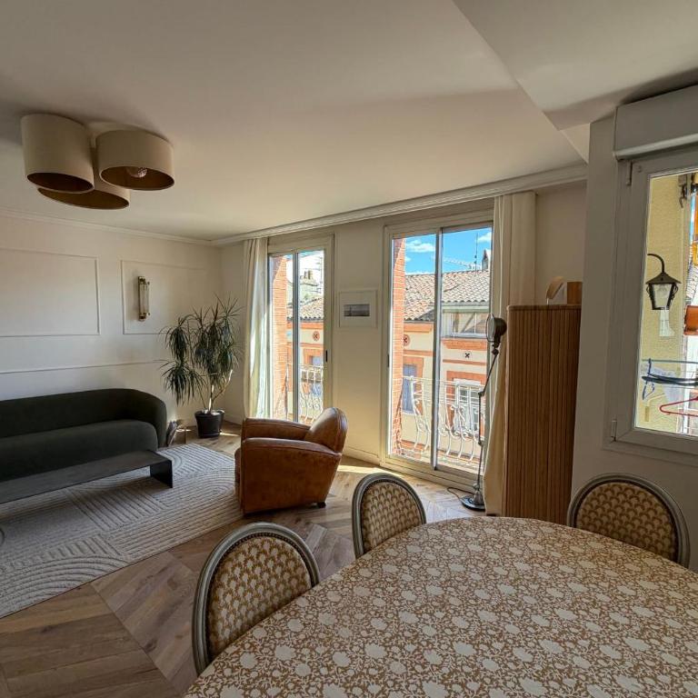 Large 105m Apt with Terrace & Parking - Appartamento - 4