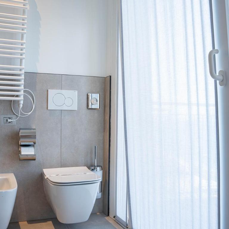 Hotel Casa Marinella - Camera Superior Matrimoniale/Doppia con Letti Singoli con Vista Lago - 8