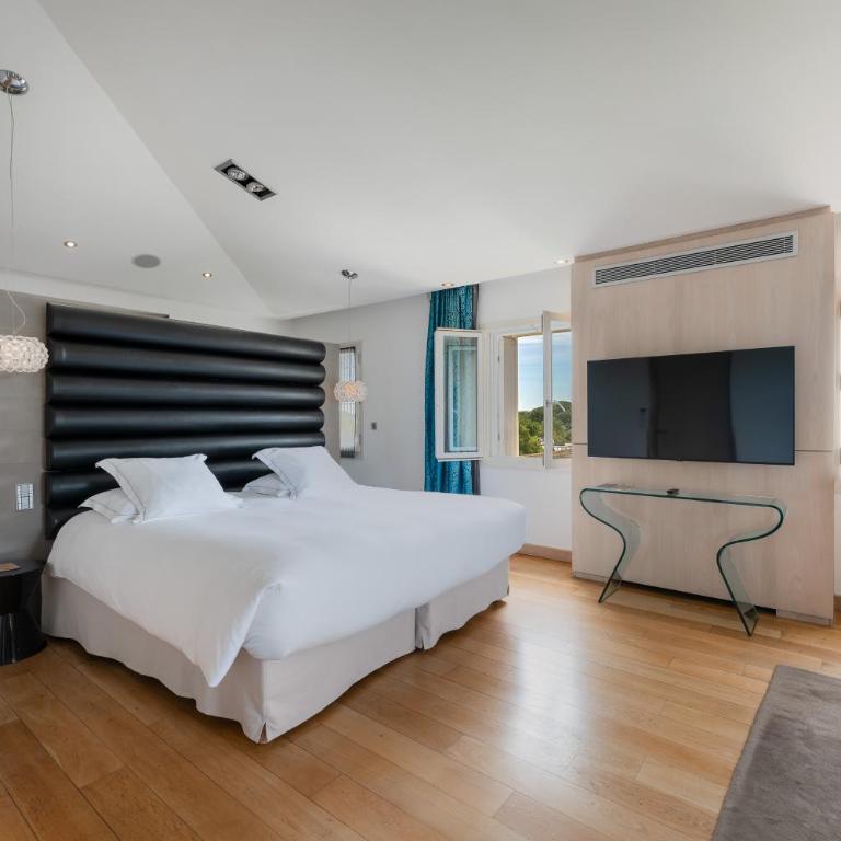 Domaine de Verchant & Spa - Relais & Châteaux - Chambre de Luxe - Bâtiment Principal - 5