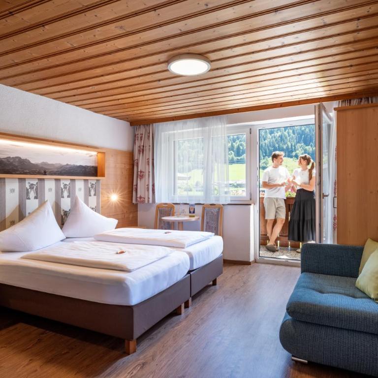 Bergland Dorfglück - social living - Quadruple Room - 3