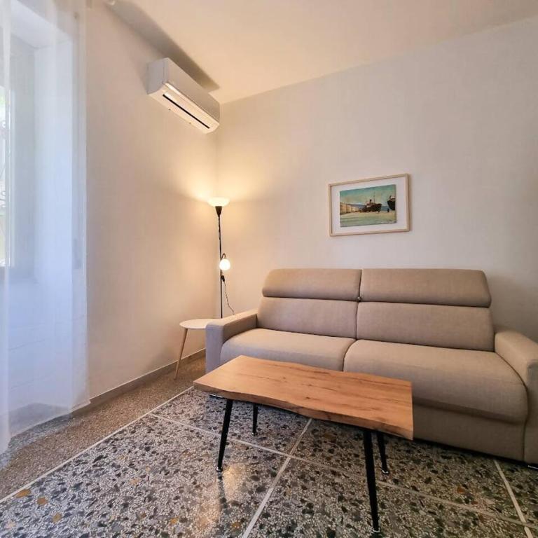 Easy Metro Apartment - Appartamento con 1 Camera da Letto - 3
