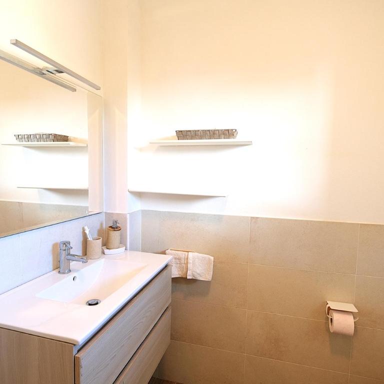Les Maison piano terra 2 CAMERE - Family Apartment - Apartamento de 2 dormitorios - 24