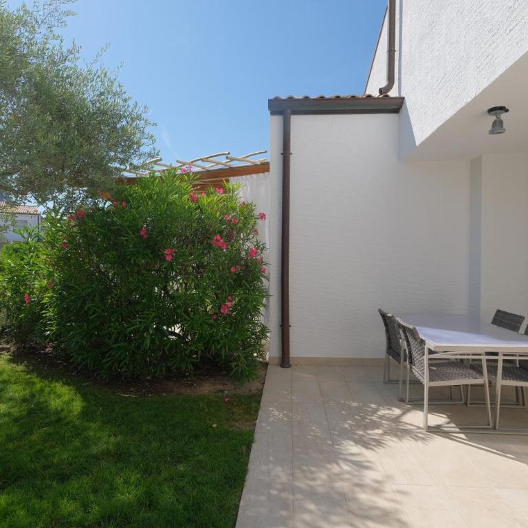 Les Maison piano terra 2 CAMERE - Family Apartment - Apartamento de 2 dormitorios - 33