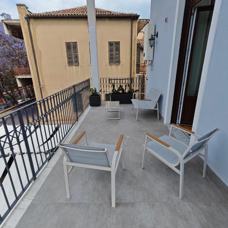 Tambasia, Elegant Rooms in Via Etnea - Suite with Terrace - 14