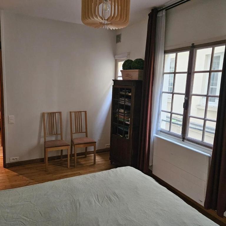 Quiet two Rooms in Le Marais Historic Building - Appartement 1 Chambre - 14