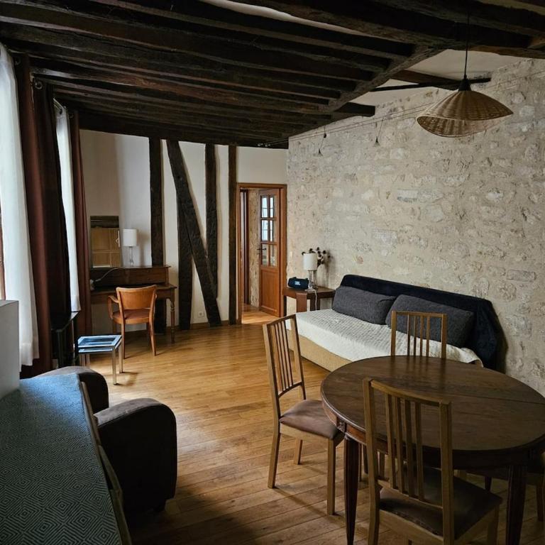 Quiet two Rooms in Le Marais Historic Building - Appartement 1 Chambre - 20