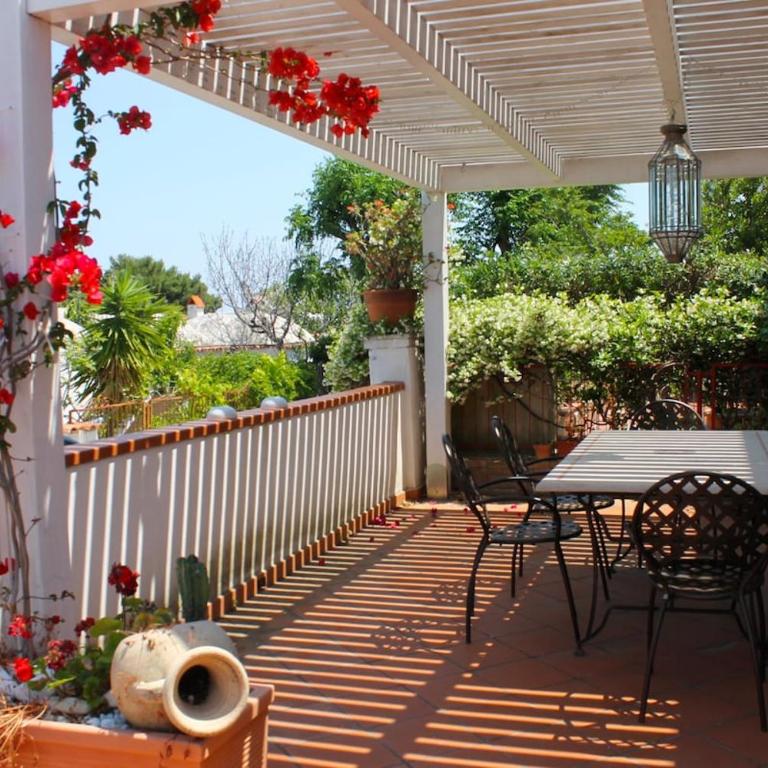 William's Holiday Home- Peschici - Three-Bedroom House - 9