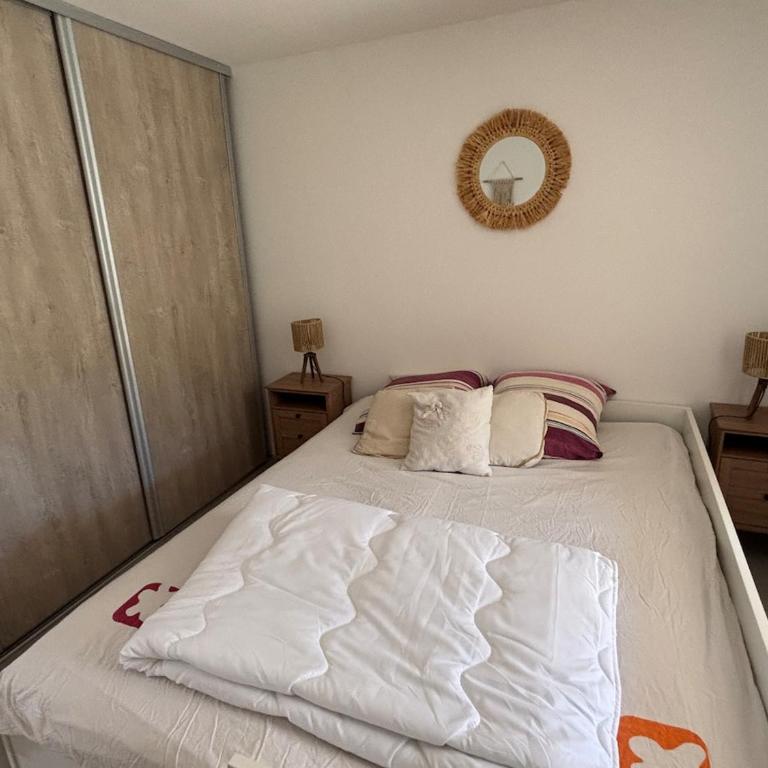 Appartement 3 chambres dans villa, jardin et piscine privatifs - Appartement 3 Chambres - 14