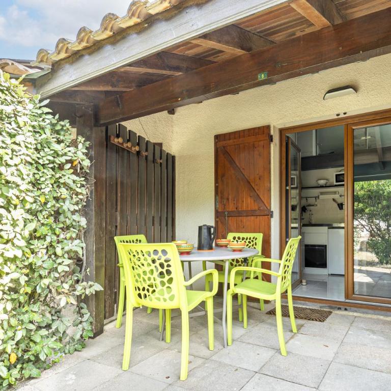 Villa Lolo, Piscine et Terrasse - Maison 2 Chambres - 4