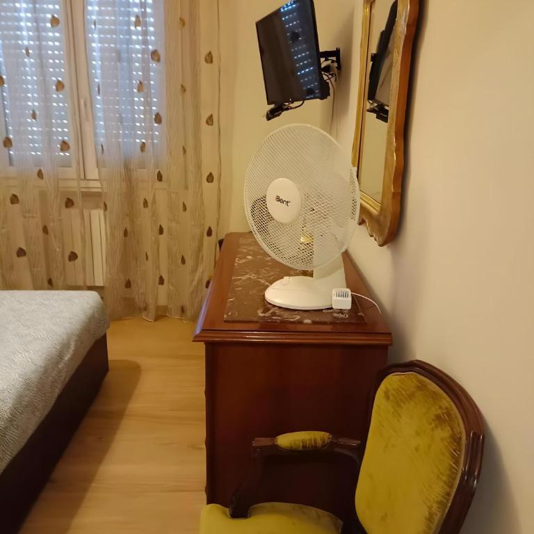 Casa vacanze Stefano Villa Laura - Appartamento Deluxe con 2 Camere da Letto e Balcone - 15