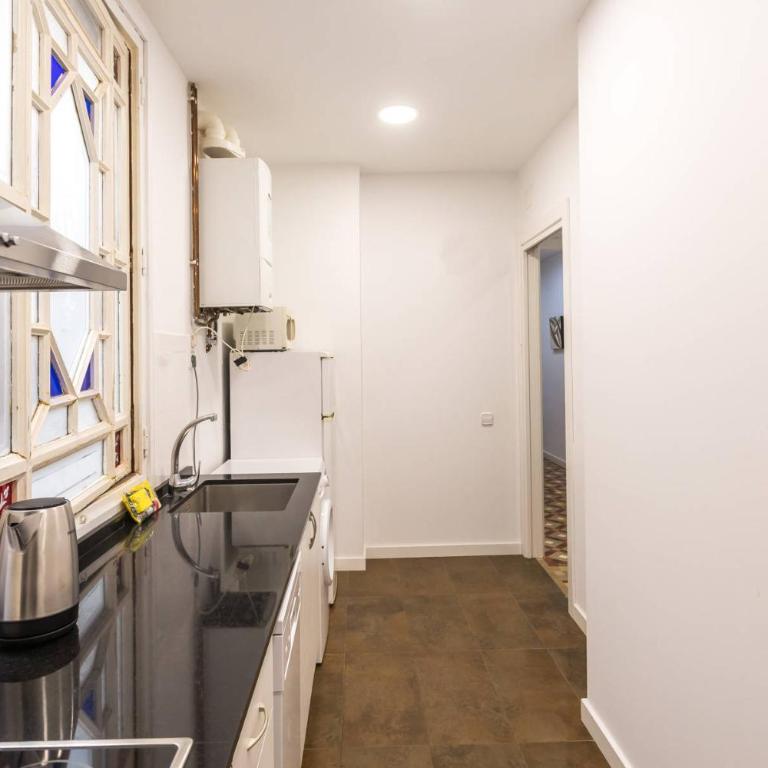 A31AGRVC1136 a lovely flat in the city centre - Apartamento - 4