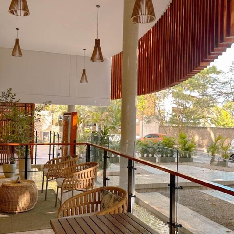 exclusivo condominio cerca al mar - Three-Bedroom Apartment - 7