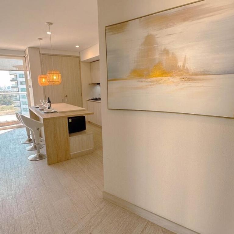 exclusivo condominio cerca al mar - Three-Bedroom Apartment - 10