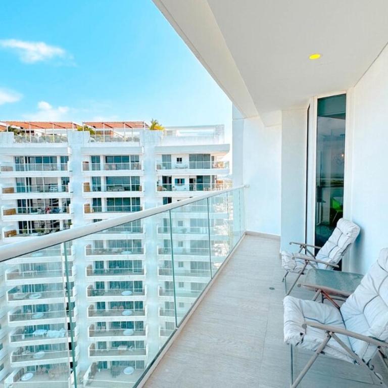 exclusivo condominio cerca al mar - Three-Bedroom Apartment - 15