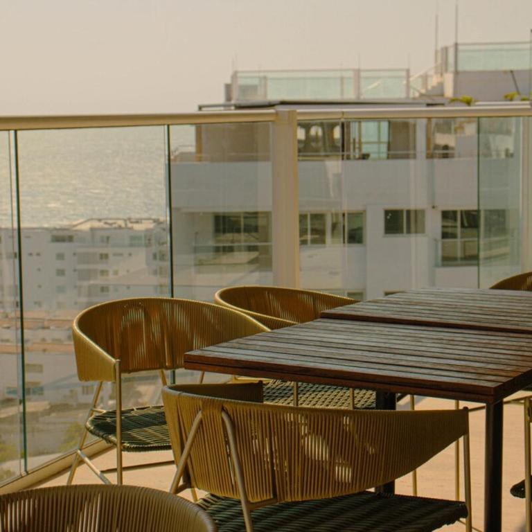 exclusivo condominio cerca al mar - Three-Bedroom Apartment - 18