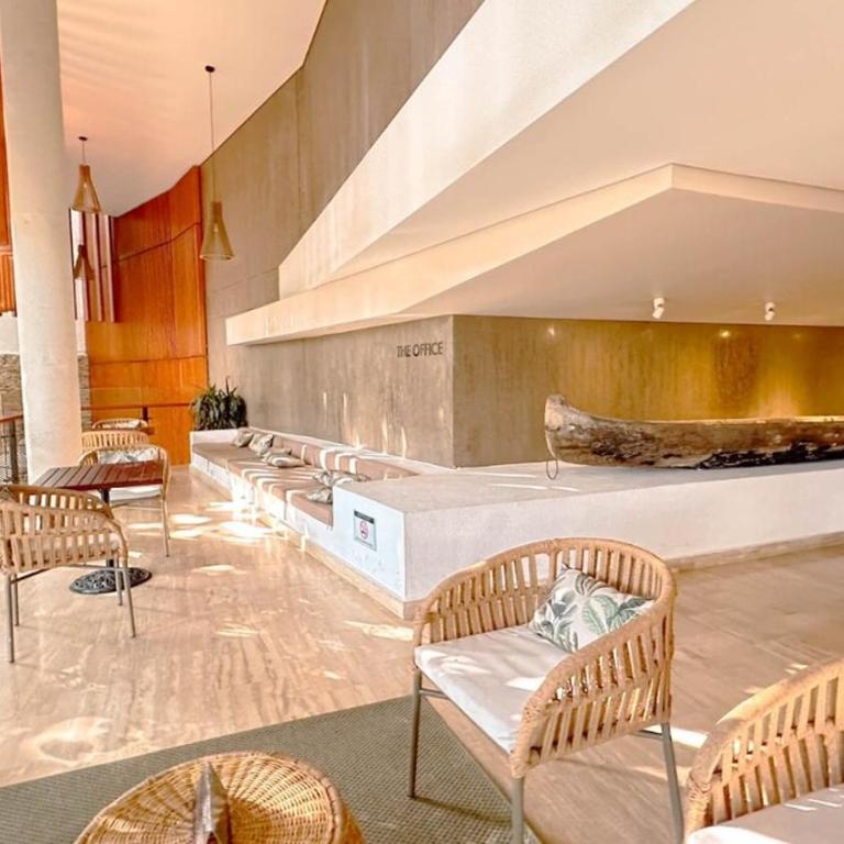 exclusivo condominio cerca al mar - Three-Bedroom Apartment - 29