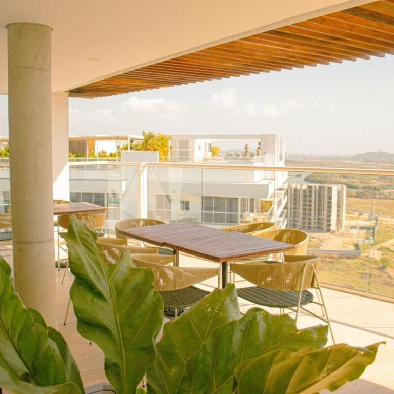 exclusivo condominio cerca al mar - Three-Bedroom Apartment - 30