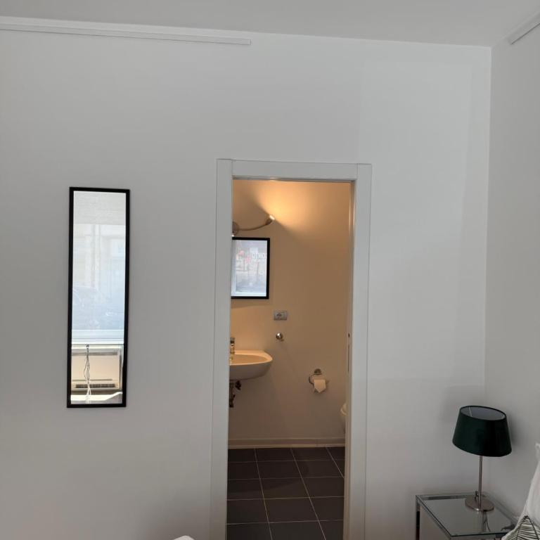 Il Bianco E Il Nero - Habitación Doble con baño privado - 1 o 2 camas - 4