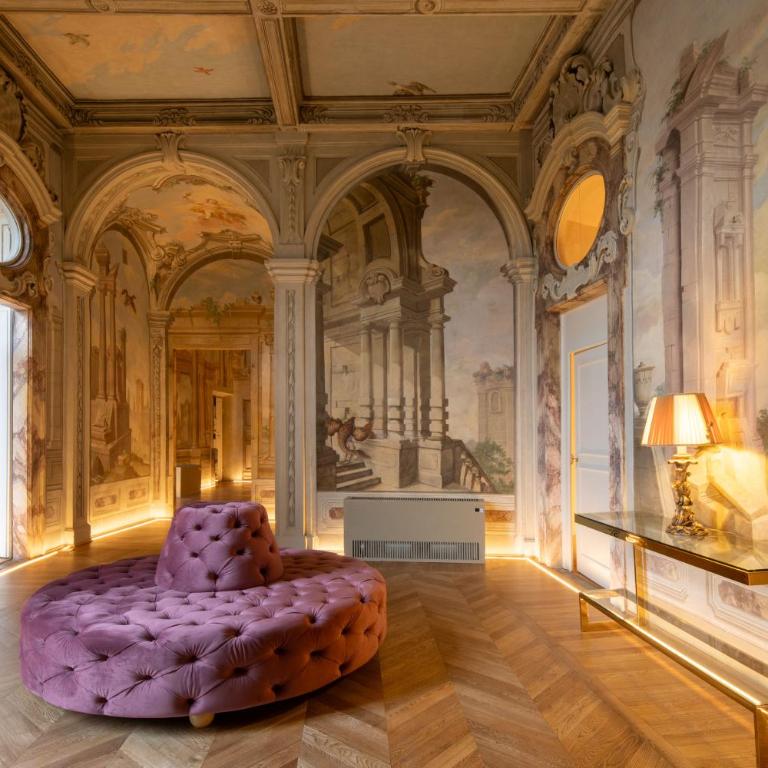 Historic Frescoes Apartment - Three-Bedroom Apartment - 11