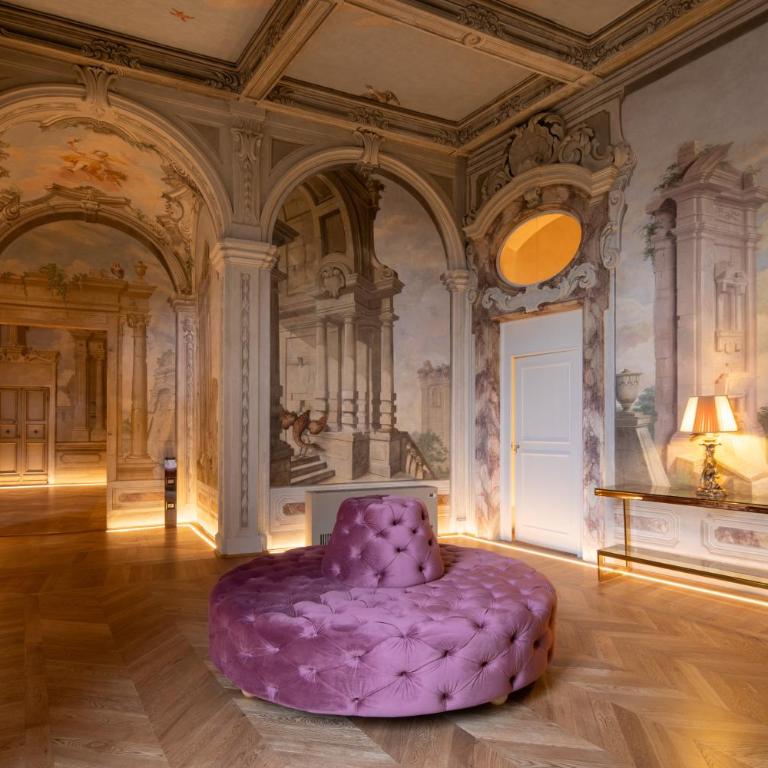 Historic Frescoes Apartment - Three-Bedroom Apartment - 8