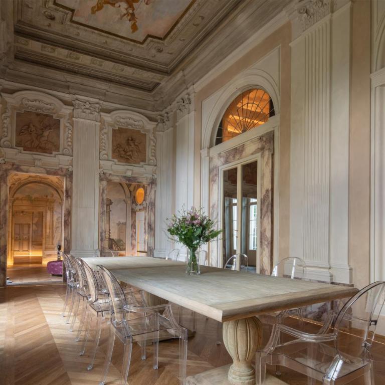 Historic Frescoes Apartment - Three-Bedroom Apartment - 18