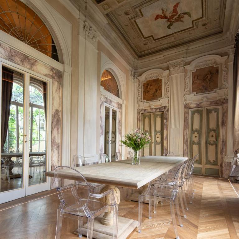 Historic Frescoes Apartment - Three-Bedroom Apartment - 13