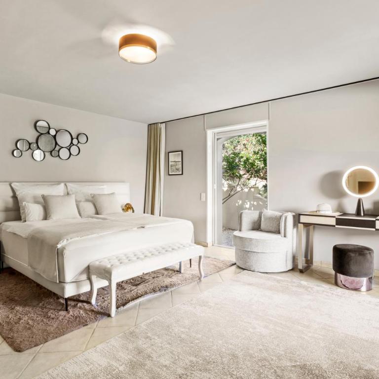 Villa Seize St Tropez - Villa - Vue sur Mer - 9