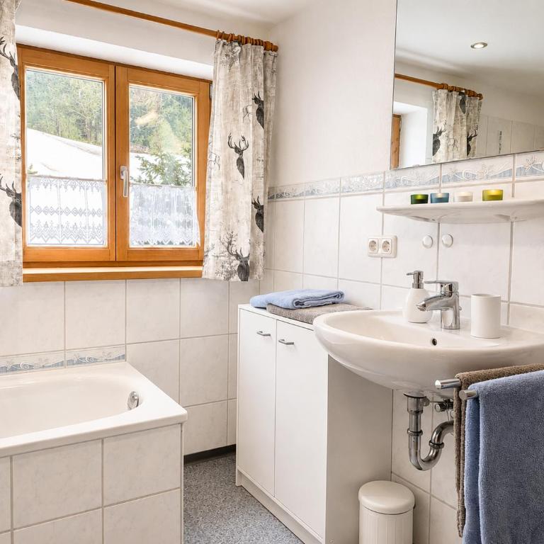 Ferienhof Nigg - Appartamento con 3 Camere da Letto e Vista Montagna - 7