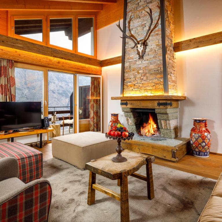 Eiger Mürren Swiss Quality Hotel - Unique Suite with 3 Bedrooms and Eiger mountain view - 14