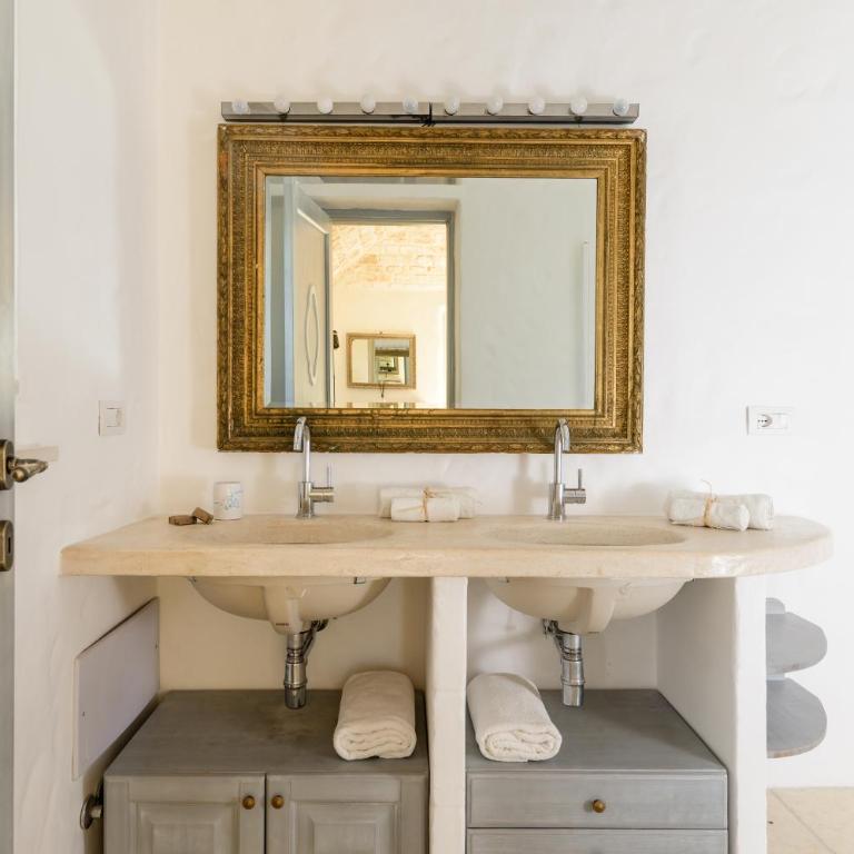 Masseria Camarda - Suite con cama extragrande y vistas a la piscina - 2
