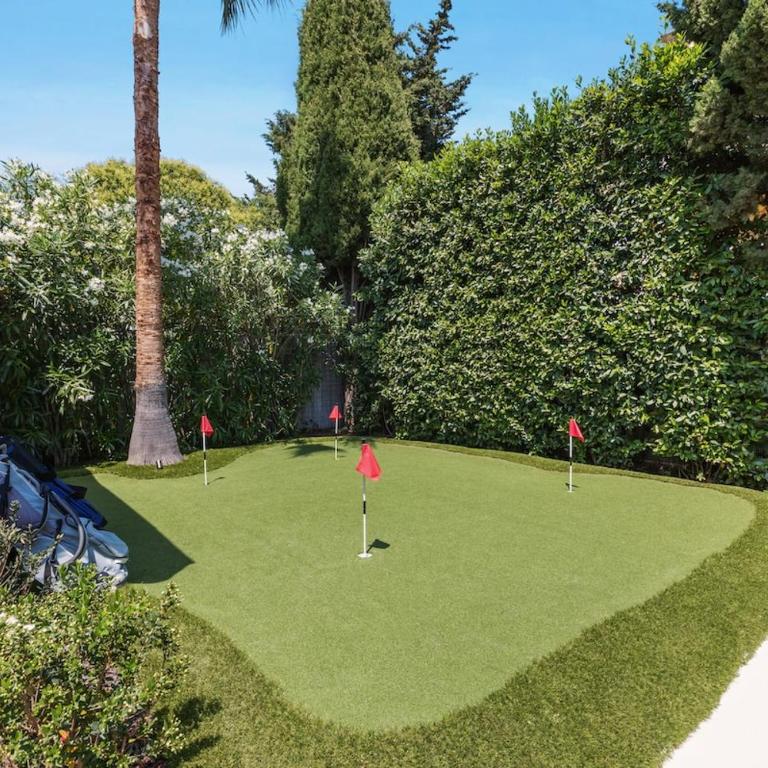 Villa design with pool and mini-golf, 6 people - Villa Deluxe - 15