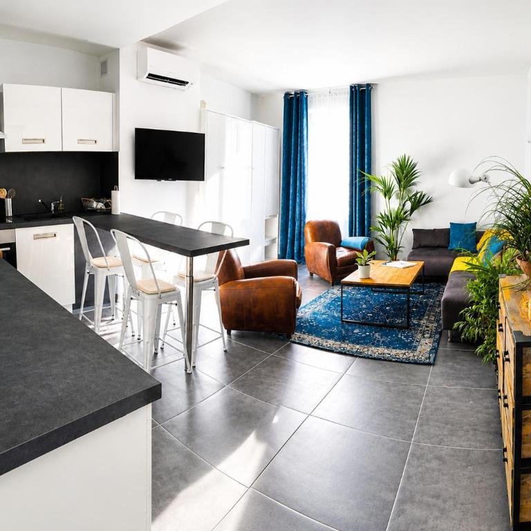Beautifully Bright Apartment in Old Town Saint-Tropez - Studio - 1