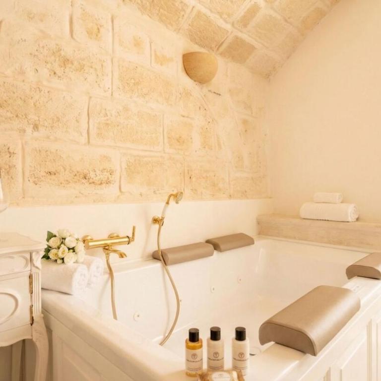 Elegant Comfort in the Historic Center-Palazzo Principessa - Appartamento con 1 Camera da Letto - 3