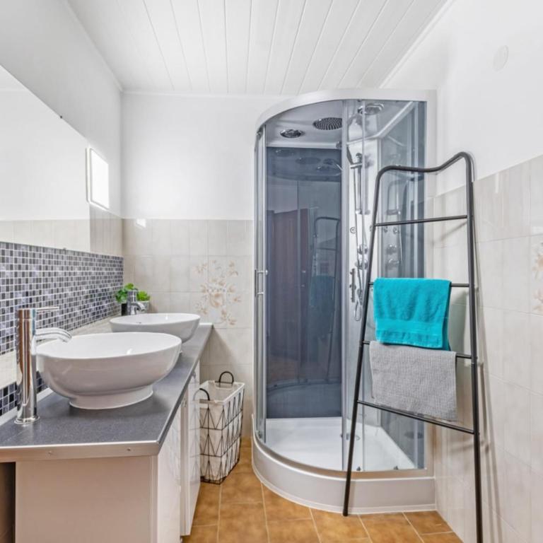 Bright House With Terrace And Garden - Maison de Vacances - 9