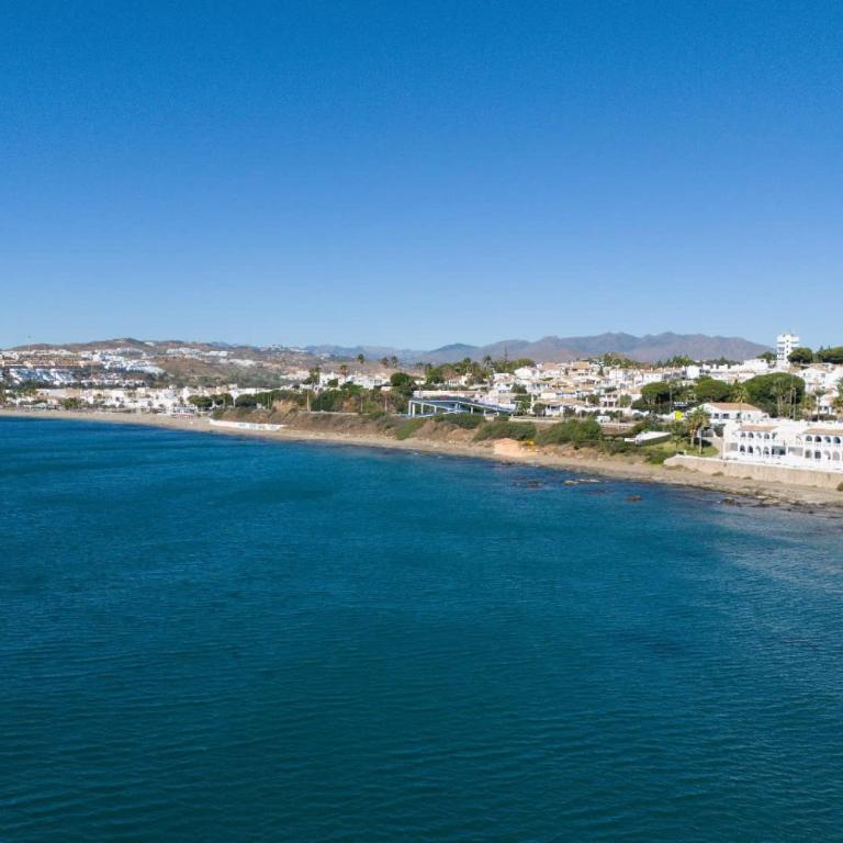 Bright Beachfront Apartment - ref 157 by Costarentals - Apartment - 40