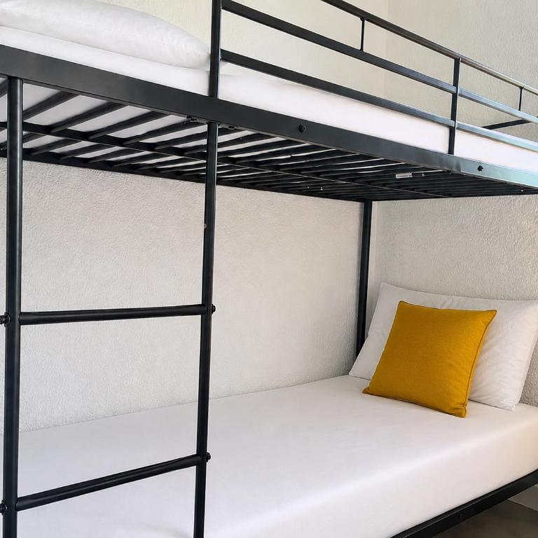 Studio La Désirade clim, wifi, proche port, balcon - Appartement 1 Chambre - 5