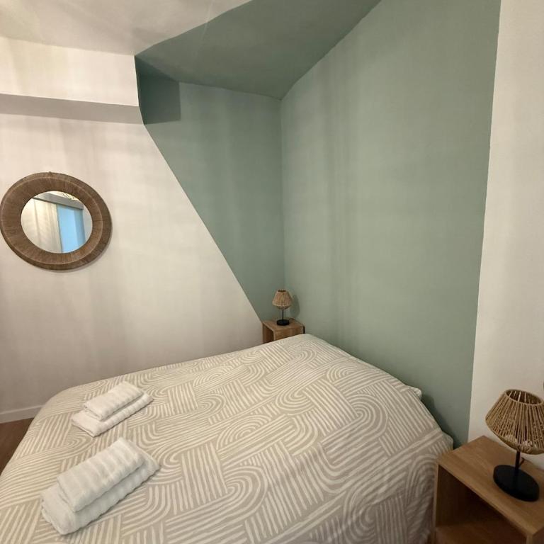 Joli appartement climatisé à 5min du port - Appartement 2 Chambres - 11