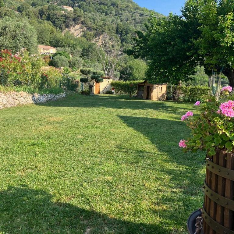 Charmante Villa avec Piscine Jardin et BBQ à 30min de Nice - Villa con 2 Camere da Letto - 9