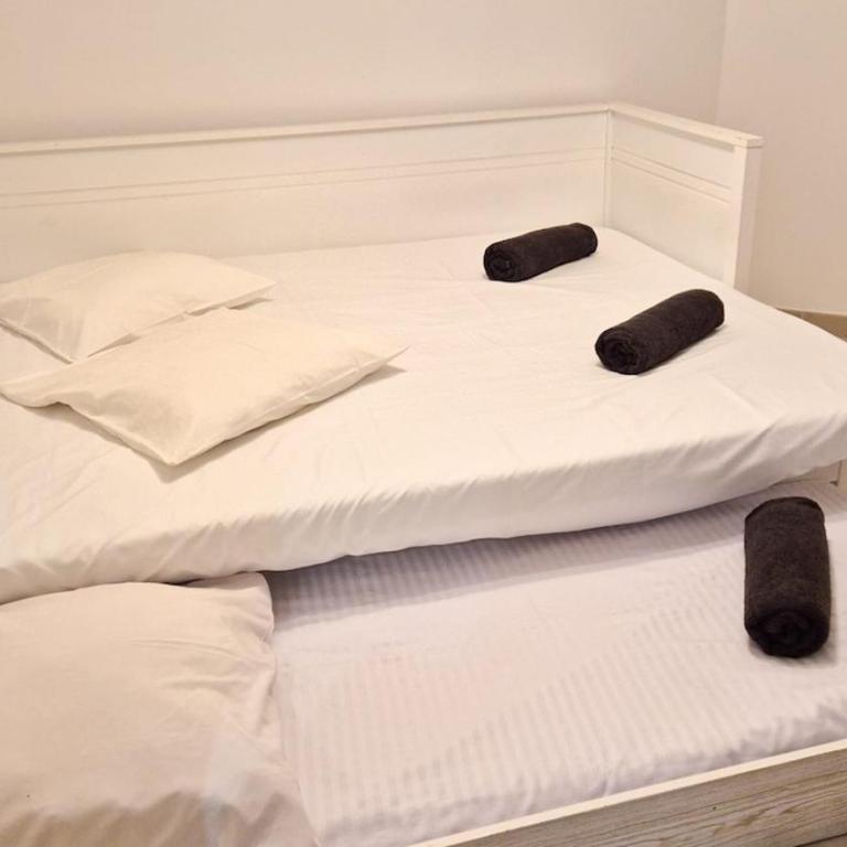 Charmante Villa avec Piscine Jardin et BBQ à 30min de Nice - Villa con 2 Camere da Letto - 15