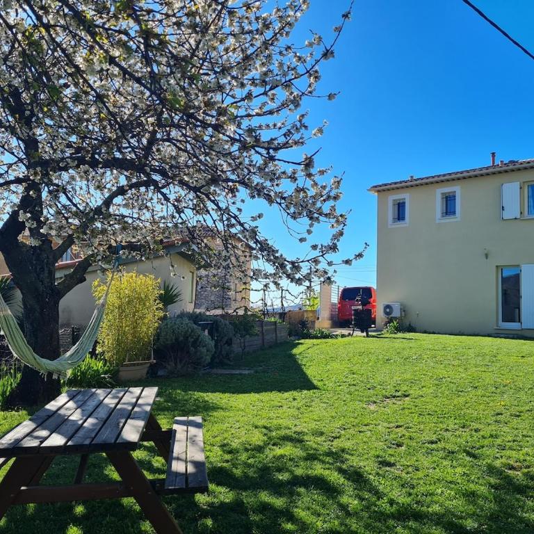 Charmante Villa avec Piscine Jardin et BBQ à 30min de Nice - Villa con 2 Camere da Letto - 19
