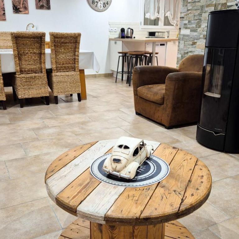 Charmante Villa avec Piscine Jardin et BBQ à 30min de Nice - Villa con 2 Camere da Letto - 20