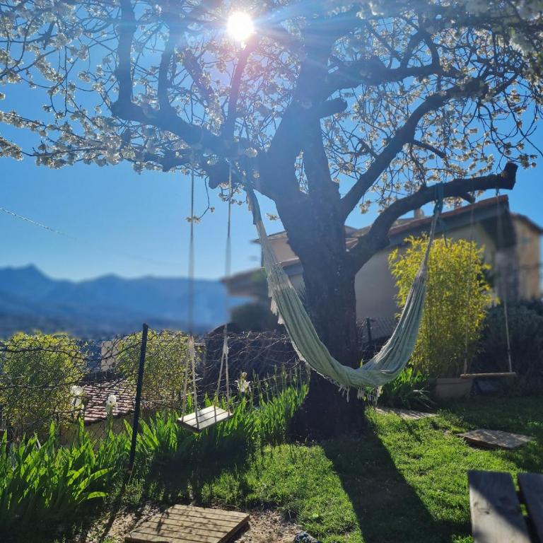 Charmante Villa avec Piscine Jardin et BBQ à 30min de Nice - Villa con 2 Camere da Letto - 38