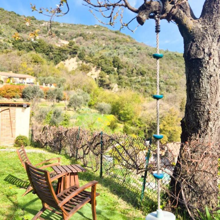 Charmante Villa avec Piscine Jardin et BBQ à 30min de Nice - Villa con 2 Camere da Letto - 50