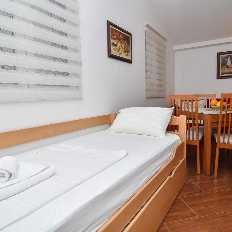 Guest house Šebelj - Family Suite with Balcony - 14